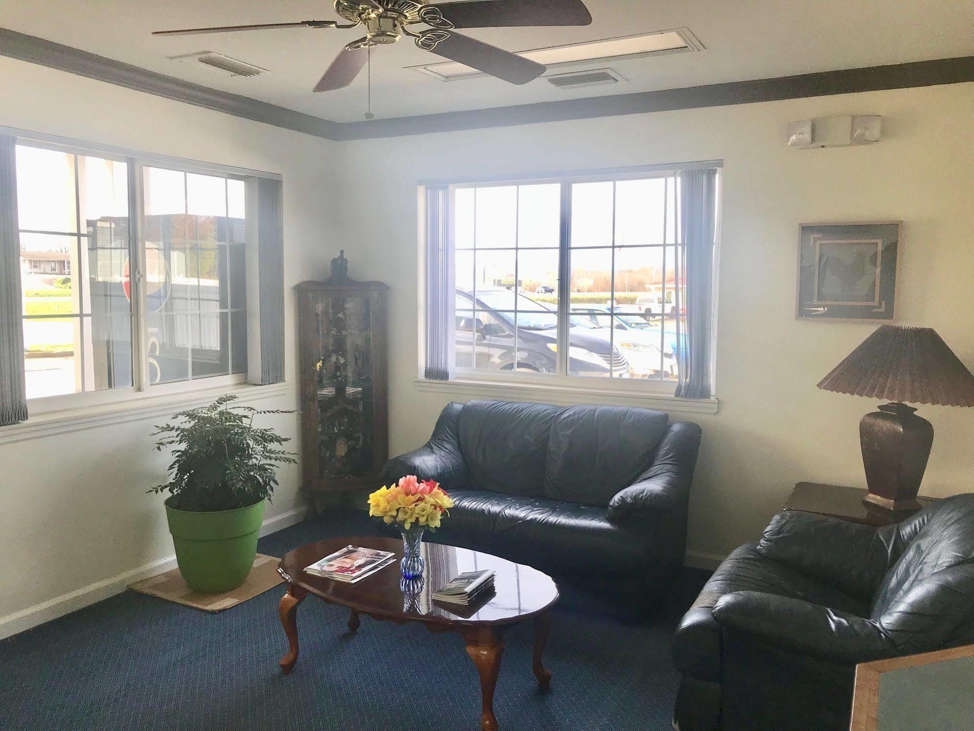 Fredericktown Madison Inn Lodge מראה חיצוני תמונה