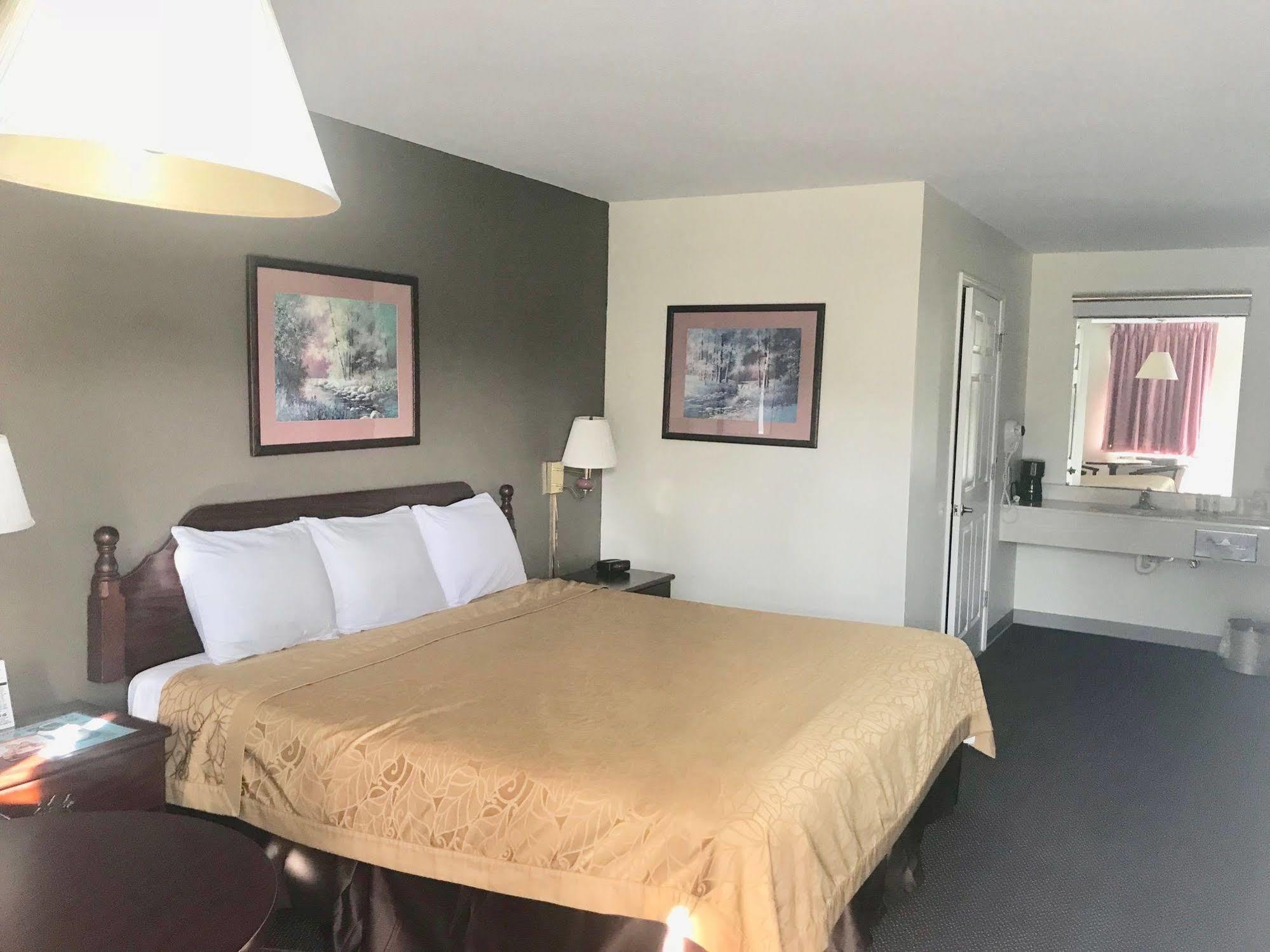Fredericktown Madison Inn Lodge מראה חיצוני תמונה