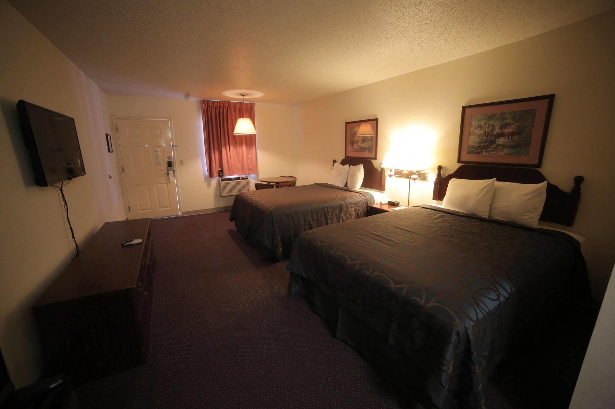 Fredericktown Madison Inn Lodge מראה חיצוני תמונה