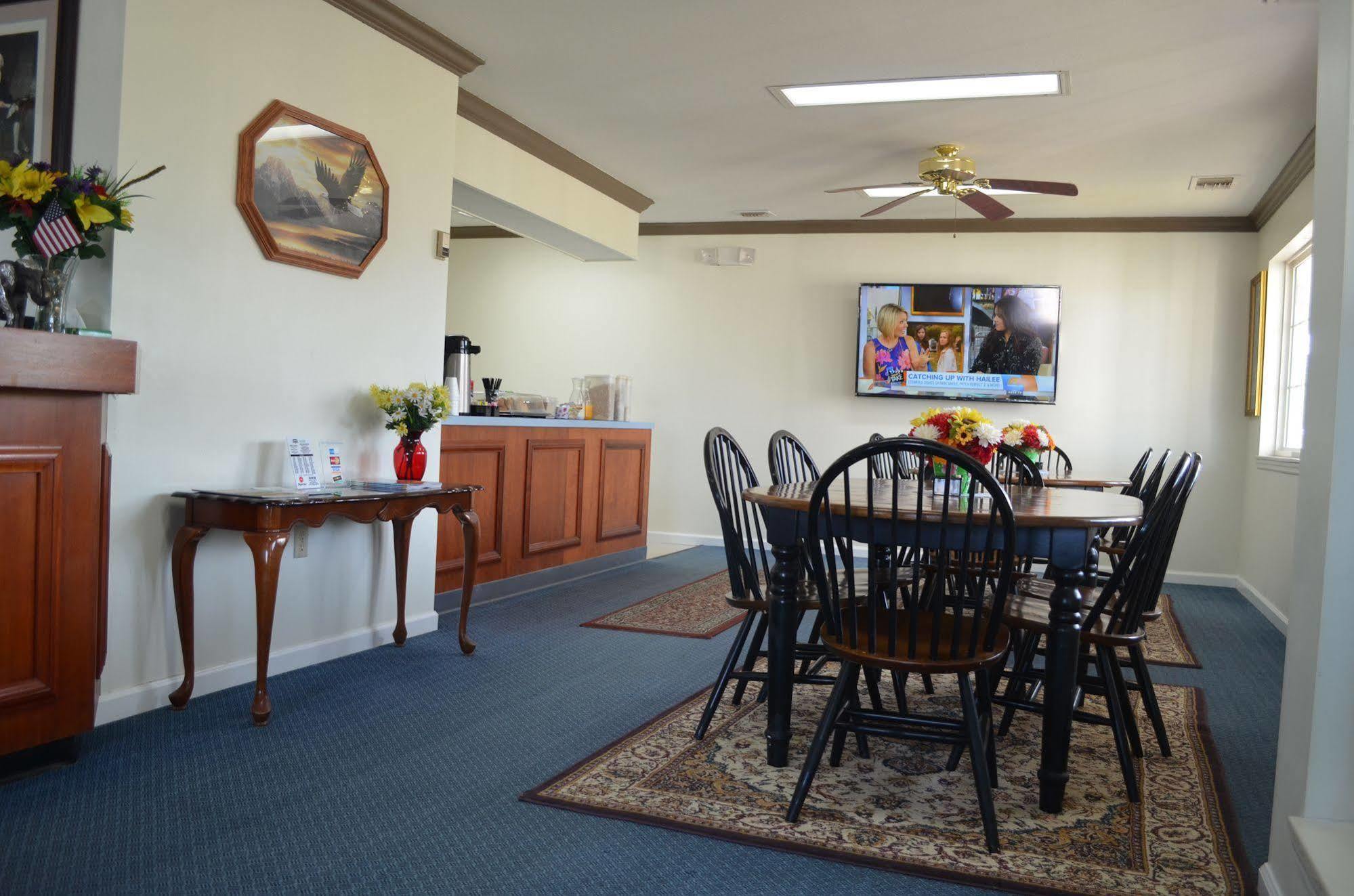 Fredericktown Madison Inn Lodge מראה חיצוני תמונה